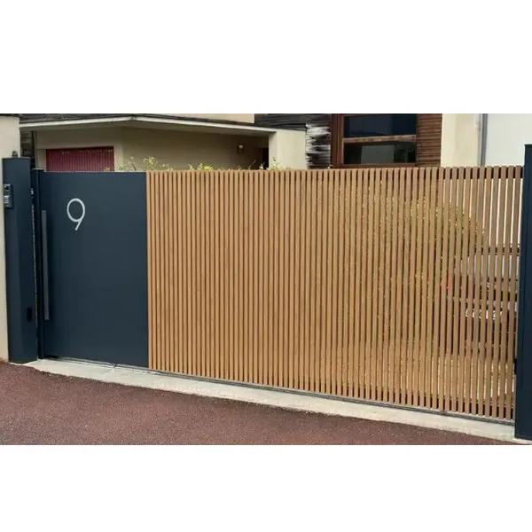 Portail de chez KOSTUM THIA